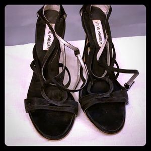 Steve Madden Wrap around ankle heels🖤🖤🥀